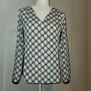 White Navy Blue Mod Geometric Print Long Sleeve Blouse Worthington Medium M EUC